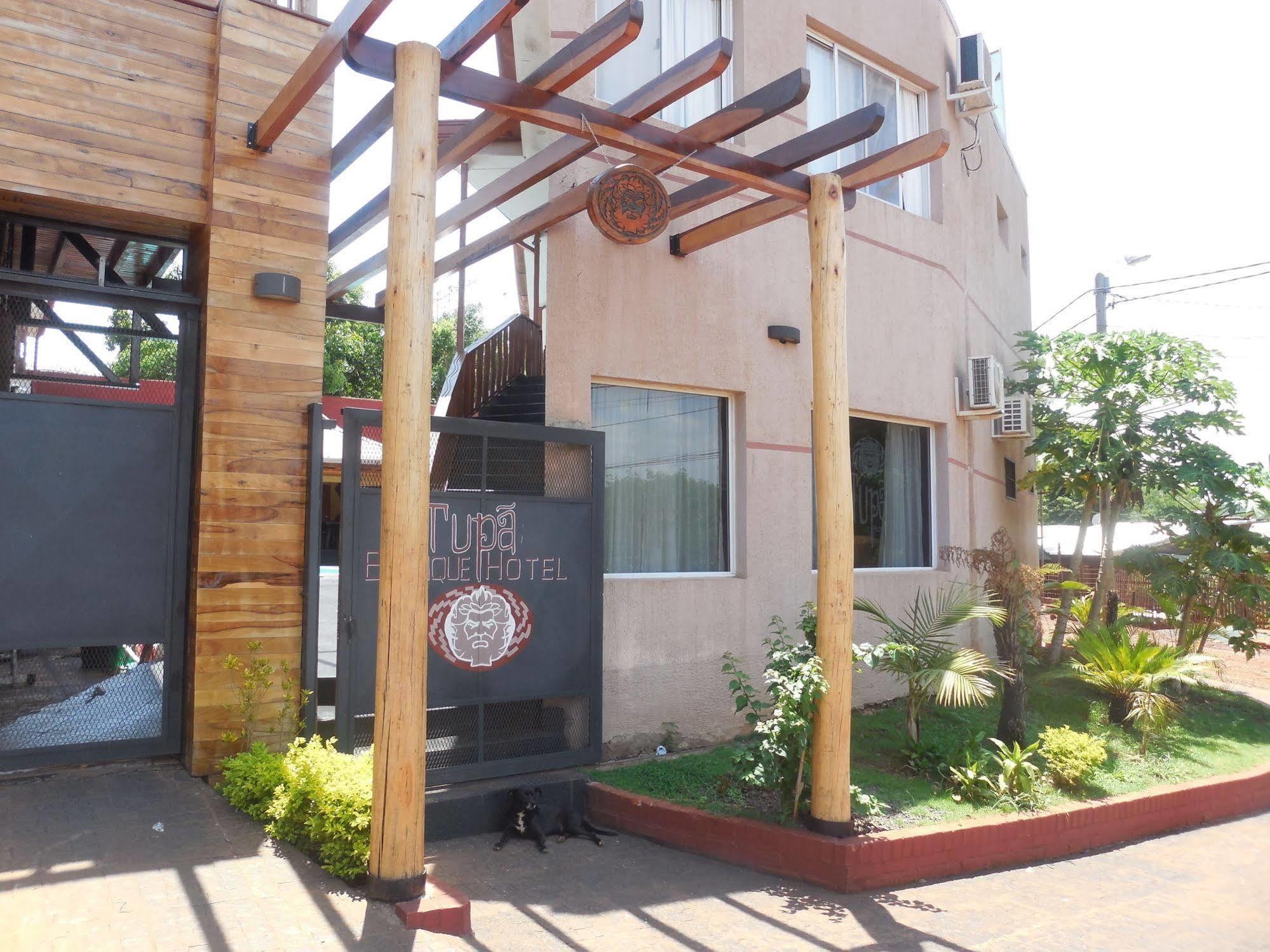 Tupa Boutique Hotel Puerto Iguazú Buitenkant foto